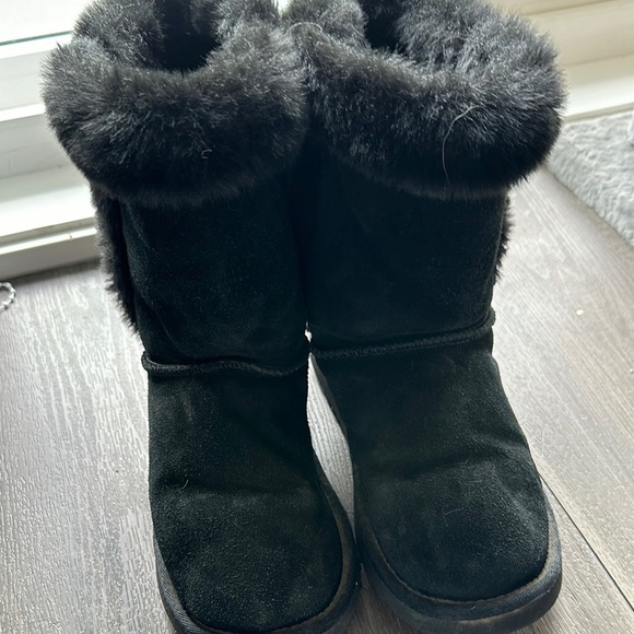 Lamo Cow Suede Boots Women's Black Fur-Lined Boots - Picture 9 of 14